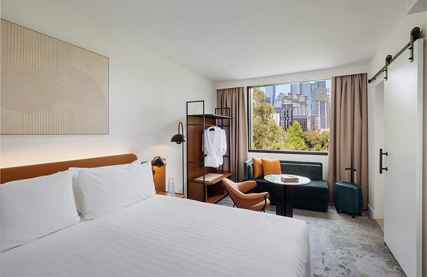 130-Crowne-Plaza-Fico-4.jpg